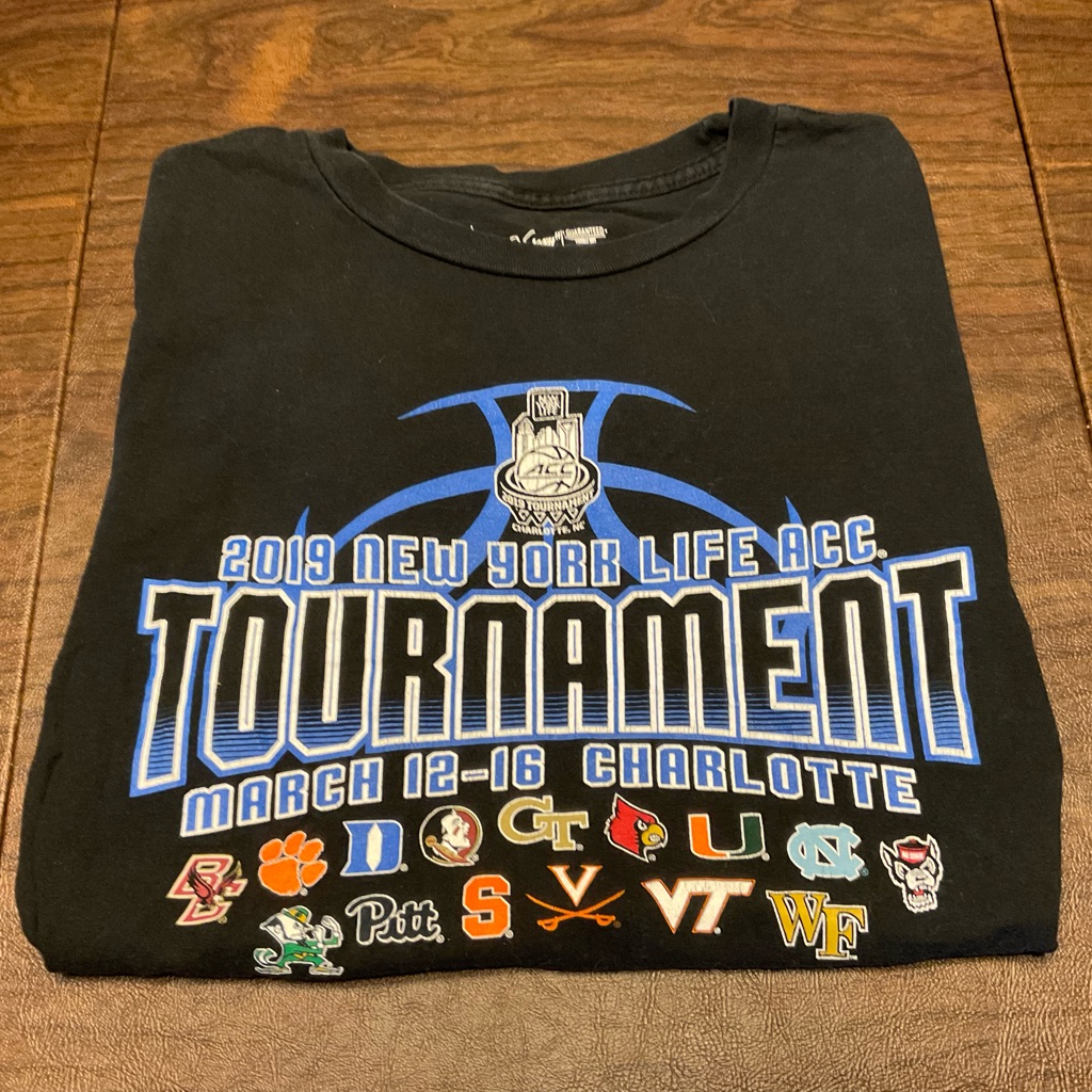 Acc Basketball 2019 Tournament TShirt Youth Xl Charlotte Nc